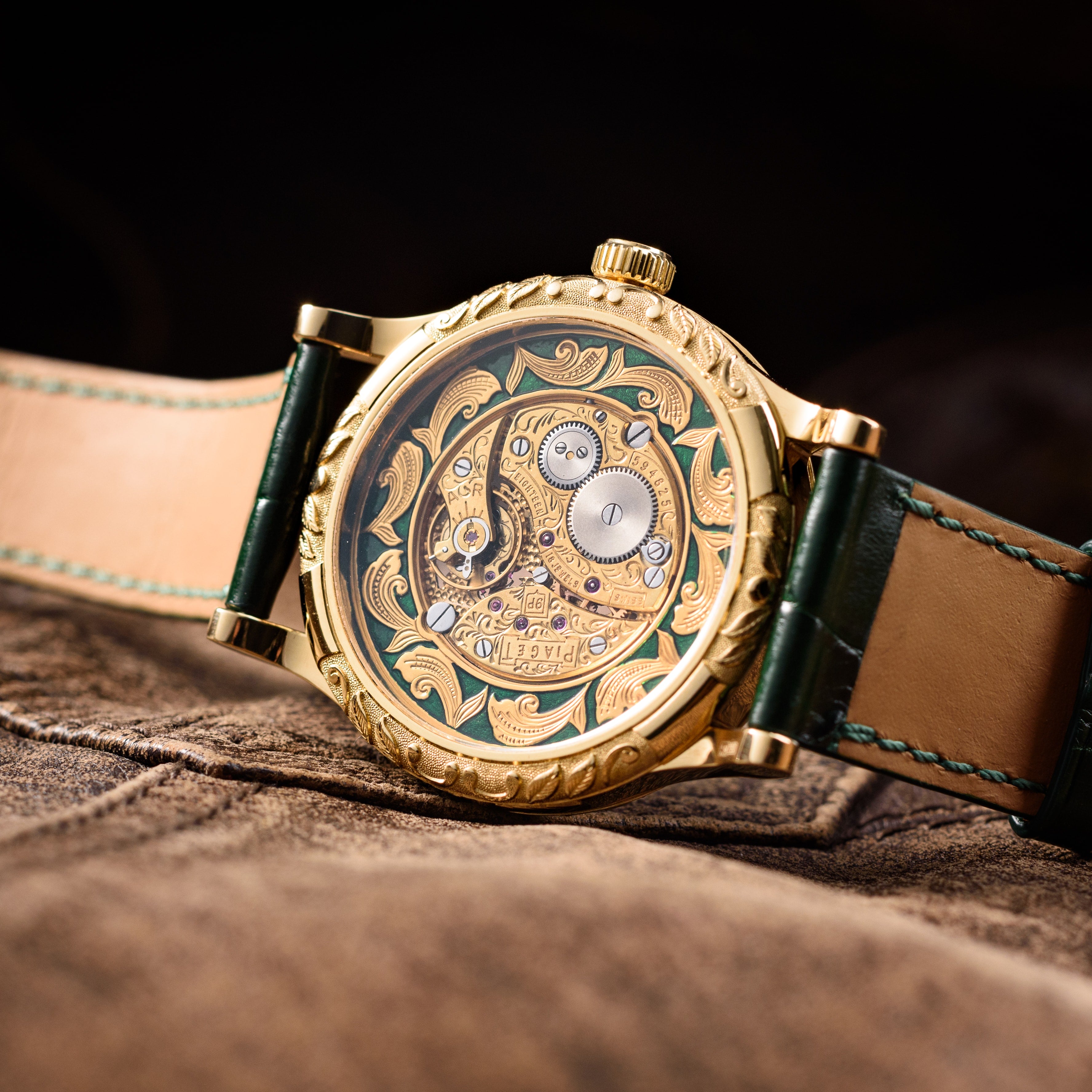 Mole. Gold Piaget Watch. Green Passion. Movement 1957s